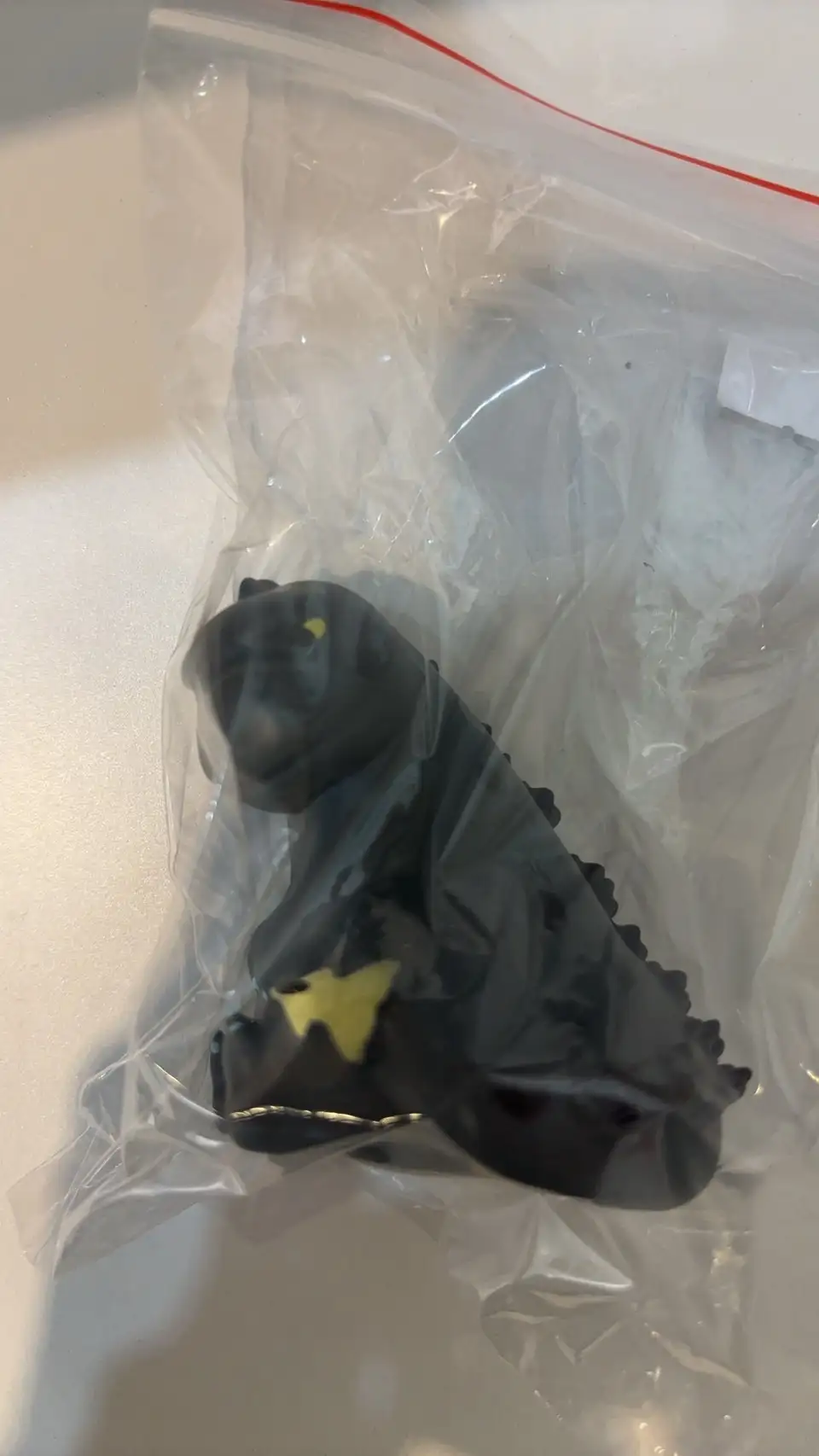 Q版哥吉拉-玩飛機